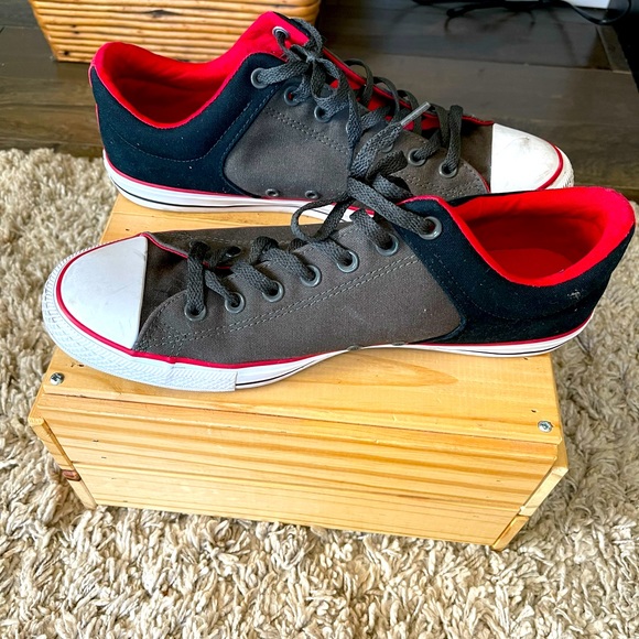 Converse Mens size 12 - Picture 3 of 4